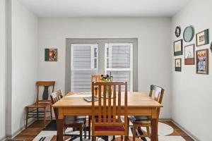 2 Bedroom Home - Posh Princeton Pad