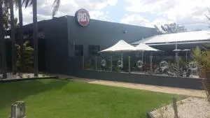 Rocky Glen Hotel Motel Gladstone - تانوم ساندز