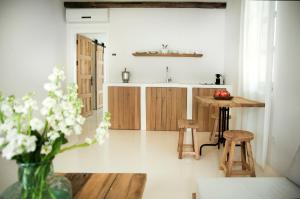 Deluxe One-Bedroom Apartment room in Manastir Alacati Hotel