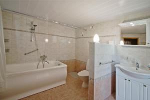 Solar Apartments - House with private garden