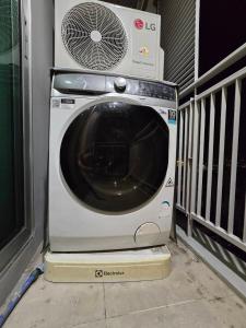 1 Br High Floor, BKK Hospital, Nightlife