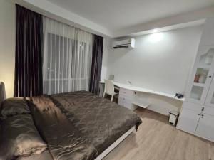 1 Br High Floor, BKK Hospital, Nightlife