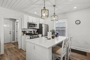 Cozy Campbell Bungalow