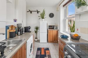 Bricklane Botanical Studio Flat