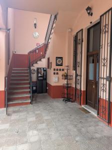 Corte Meneghina-short stays