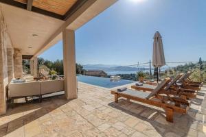 Exquisite Villa With Private Pool and Sea Views
