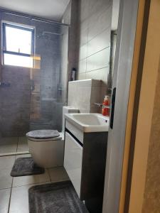 modern executive three bedroom apartment which features a swimming pool, state of the art fully equipped gym andmodern unmatched luxurious facilities which offfers luxury lifestyle