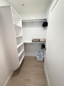 Spotless 1 BR in North End HFX with 6 appliances