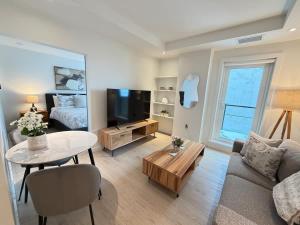 Spotless 1 BR in North End HFX with 6 appliances