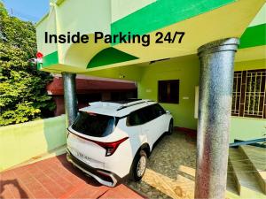 Aathi Homestay & Rooms