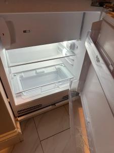 Flat E, Monmouth Road, London, W2