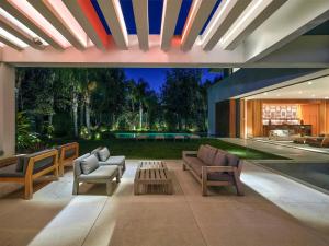 Royal Grand Villa Durres - Pool & Gym