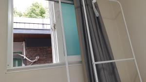 nanystay Nakseongdae Station minutes on foot 8 pyeong clear and quiet hillside forest area full option Queen bed