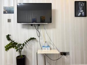 Urban Suites Central One Bedroom Apartment