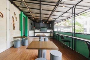 RedDoorz near Cilandak Town Square