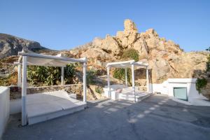 Iris Boutique Hotel Santorini Greece