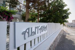 Iris Boutique Hotel Santorini Greece