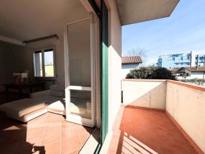 CN034 - Cesenatico, ampio trilocale con balcone a 100mt dal mare