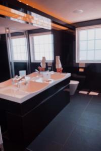 BIEI TERRACE 美瑛テラス2F部分貸切1F占有127平米LDK - 2F専用独立玄関, 大型バスルーム, 85型スマートTV, 無料Wi-Fi -駅前通り景観条例指定地区