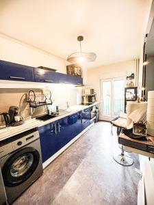 Beautiful 2-bedroom apartment with balcony and free parking