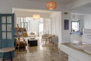 Iris Boutique Hotel Santorini Greece