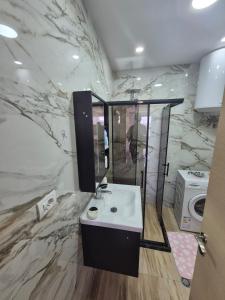 Cozy Sea View Studio 3 min walk to Beach Promenade