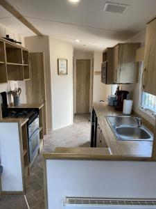 230 Unity Holiday Resort 6 Birth cosy and secure property next toshops and entertainment passes optional