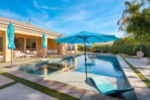 Villa in Gated Estate w Pool, Spa, Putting Green