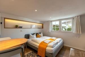 Sunny Bijou Studio - Ski-in, Ski-out - by Wengen Rentals