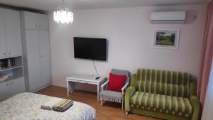 Апартаменты Нежная орхидея возле реки