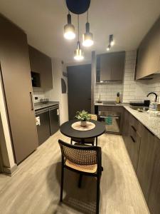 Depto frente a Hospital Clinico U de Chile Independencia