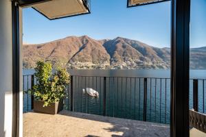 Villa Sullacqua - Lakefront
