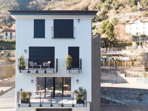 Villa Sullacqua - Lakefront