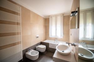 Porta Galileo l Comfort Rooms & Parking