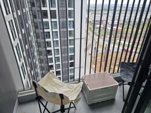 Moon Apartment Residence