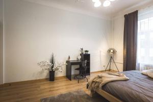 Families & Groups - 4 Bedrooms - 8 Guests