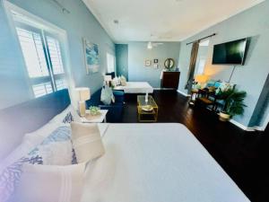 Surf & Strand Unit B
