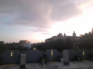 10 BR Apartments - Galle City