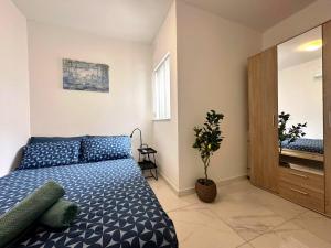 Penthouse with views of Msida Yacht Marina and Valletta