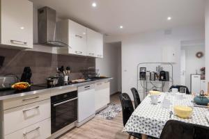 Confortable appartement 4 étoiles avec parking à seulement 150m des thermes de Bains-les-Bains