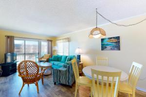 Ocean View Condo on the 2nd Floor with WiFi & Shared PoolsHot TubPutt-Putt