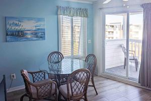 ABPAB84 A Place at the Beach 310