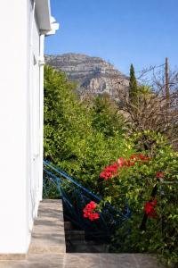 Ftero Traditional Retreat