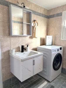 Ftero Traditional Retreat