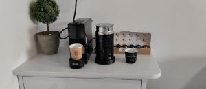 Sunset Avenue for couple w jacuzzi spa hot water