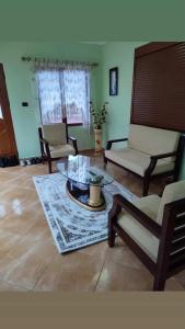 Rooms With Lake View and Balcony & Free Parking