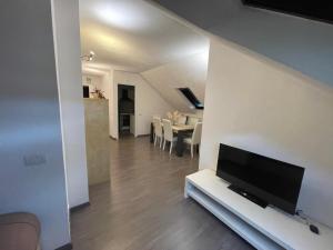 Lake Maggiore Italy Apartaments - RentuGoo Travel