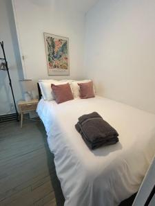 Central NYC 3BR Home Steps from Times Square & Transit