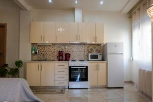 Philoxenia suites