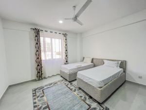 Leaser Hudson Apartments